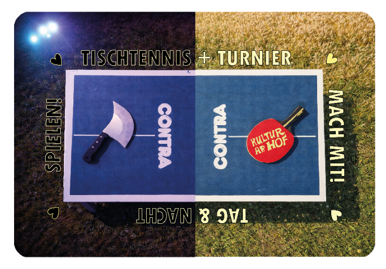 Ein Tischtennistisch im Tag-Nacht Verhältnis. Auf der einen Seite ein Axtbeil, auf der anderen ein Tischtennisschläger.